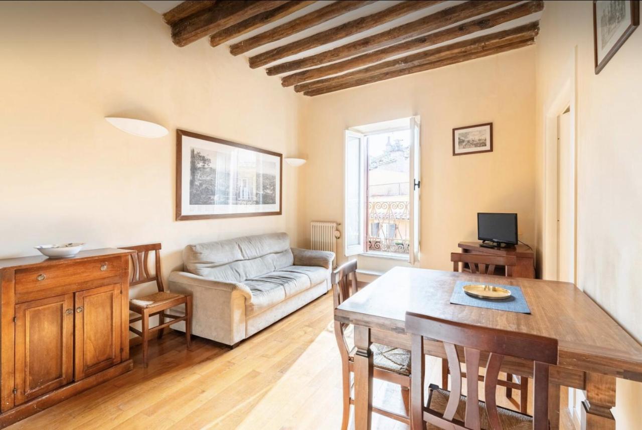 Piazza Navona Center House * Roma